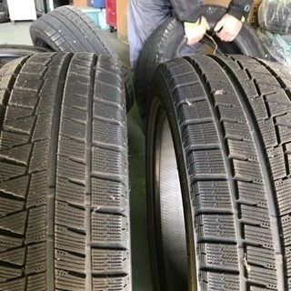 スタッドレスタイヤ 225/45R18