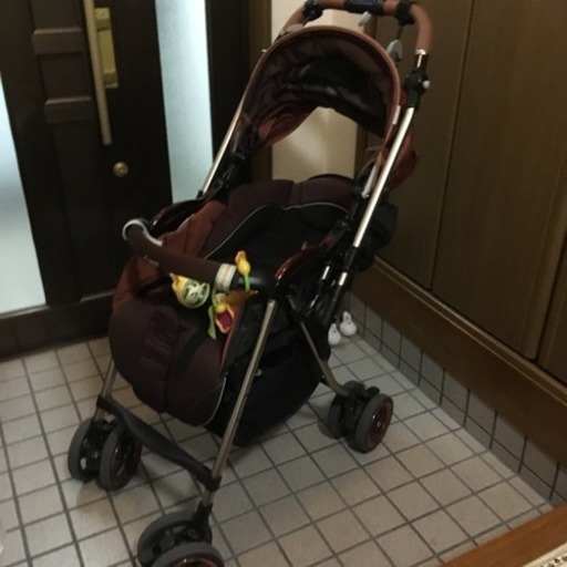 コンビ ディアグラッセ  ブラウン 5〜6万円相当 備品\u0026おまけ付き