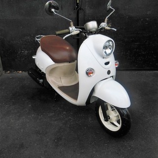 YAMAHA ビーノ VINO 4スト 低燃費 ホワイト メーターオーバー速く 軽