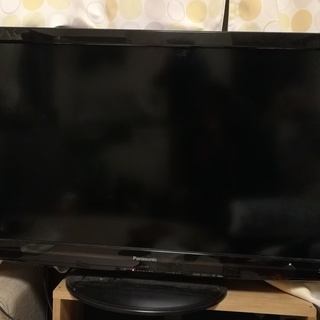 パナソニック　VIERA　37型　大型テレビ　リモコン付き