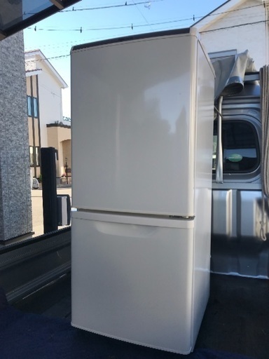 2014年製パナソニック冷凍冷蔵庫。白138L千葉県内配送無料。設置無料。
