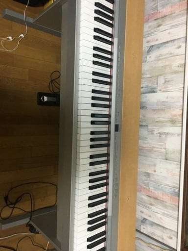 ヤマハ電子ピアノ P-140