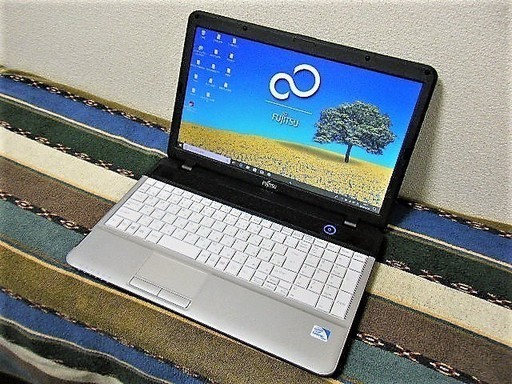15.6型/光速☆彡新品SSD120GB保証付き/MS Office 2016✎/Dual-Core CPU/快適♬メモリ4GB/DVD/Bluetooth♬/HDMI/すぐ使えるWindows10 メディア作成ツール付/すぐ繋がるWi-Fi/テンキー付きKB/FUJITSU LIFEBOOK
