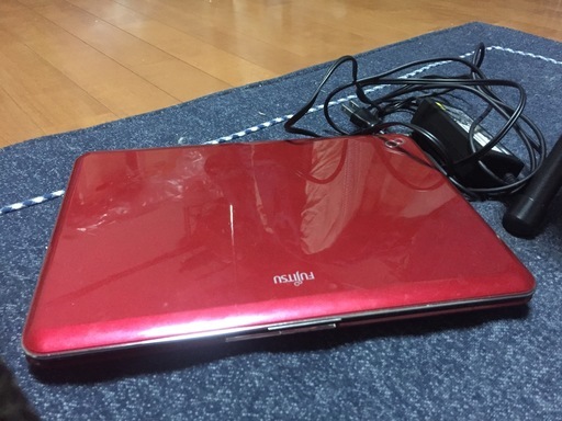 ミニノート　FMV-BIBLO LOOX C/E50　メモリ4GB　64bit