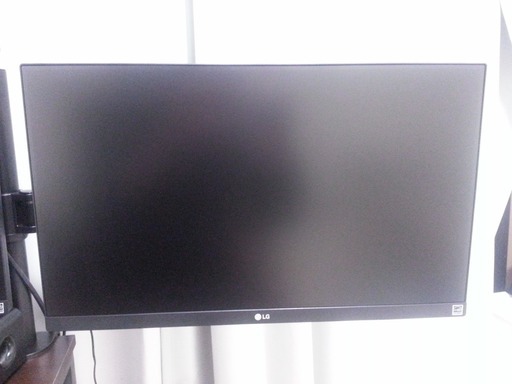 【通電15,16時間】ほぼ新品 LG 21.5インチモニター フレームレス