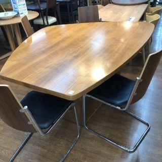 アクタス取扱 TECTA ダイニングテーブル5点セット
