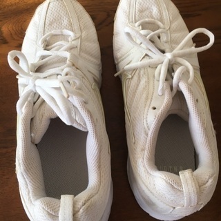 白運動靴