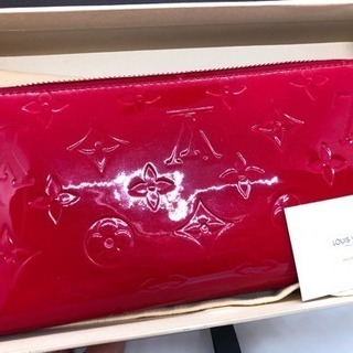 SOLD‼️ルイヴィトン ヴェルニ 赤 ジッピーウォレット 長財布 送料込み