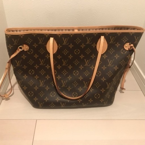 LOUIS VUITTONのトートバッグ売ります