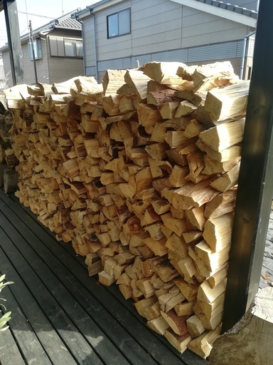薪ストーブ用の薪です（針葉樹）