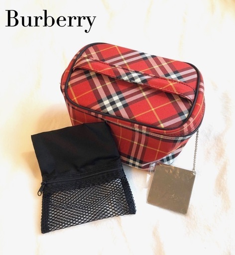 新品未使用　BURBERRY　チェック柄化粧ポーチ♡