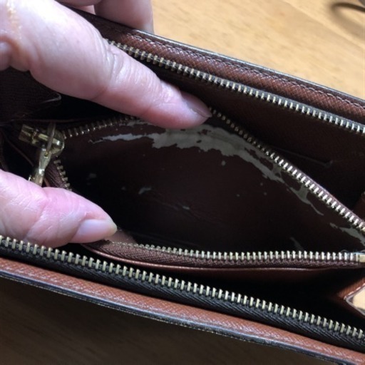 ビィトン長財布
