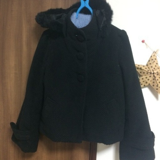 ショートコート 黒 レディース Emsexcite にゃーす 南日永のコート レディース の中古 古着あげます 譲ります ジモティーで不用品の処分