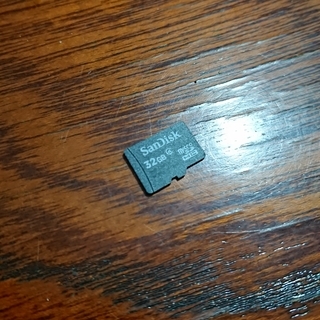 microSDカード32GB（SanDisk）