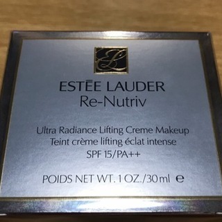 エスティローダー  リニュートリィブ  ラディアンスクリームメイクアップ SPF15