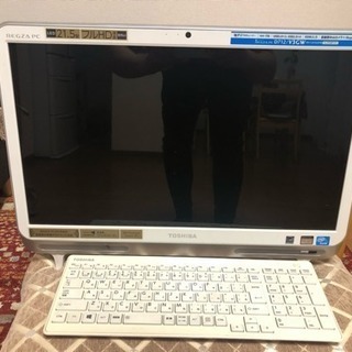 TOSHIBA パソコン  型番:東芝 t712/v3gw