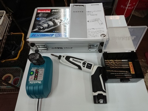 マキタ　makita 充電式ペンインパクトドライバ 7.2V TD021D