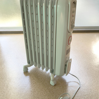 ★再々値下げ★デロンギオイルヒーター　750W  美品