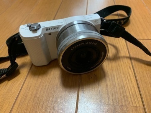 ミラーレスカメラ Sony α5000