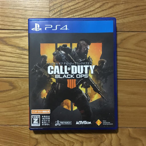 PS4　中古　call of duty black ops4 コールオブデューティー　ブラックオプス４