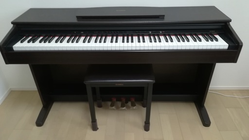 ヤマハ電子ピアノYDP-121