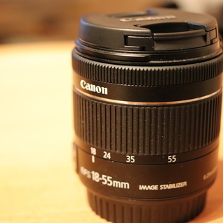 CANON / EF-S18-55mm F4-5.6 IS ST...