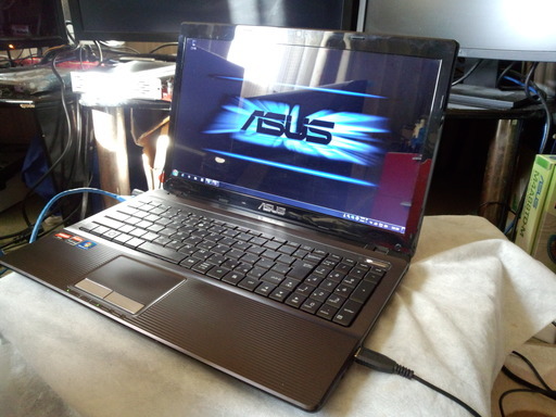 ノートパソコン ASUS K53U Windows7 64Bit メモリ4GB HDD250GB  [取引中]