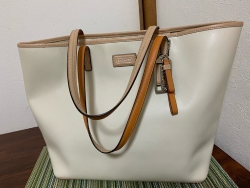 コーチ レザートートバック