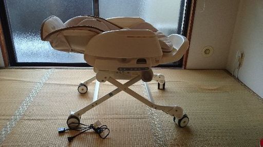 電動ハイローチェア コンビ