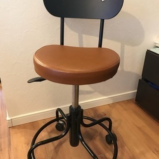 調節可能な回転椅子