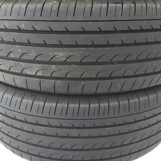 バリ溝 215/60R17 ヨコハマブルーアース RV−02