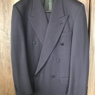 ダブルスーツ 美品 格安でどうぞ あつまる 名古屋のスーツの中古 古着あげます 譲ります ジモティーで不用品の処分