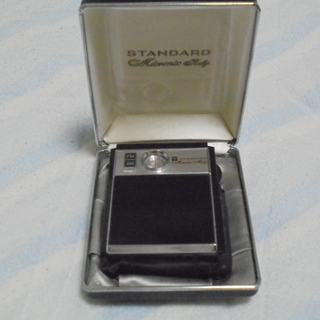 値下げ　古いラジオ売ります。！