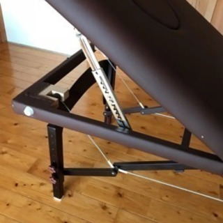 ◆降りたたみ式エステベッド◆