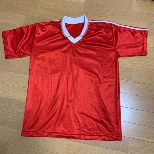 美品 メンズ ジャージ シャツ 赤 サッカー 練習ユニフォーム Yasu 川崎のサッカーの中古あげます 譲ります ジモティーで不用品の処分