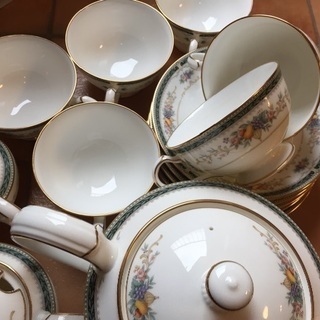 ノリタケ  キングスクロス ティーセット6客