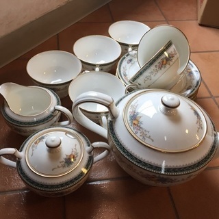 ノリタケ  キングスクロス ティーセット6客