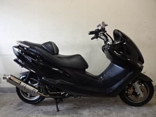 ヤマハ　マジェスティ125FI カスタム　ヨシムラマフラー