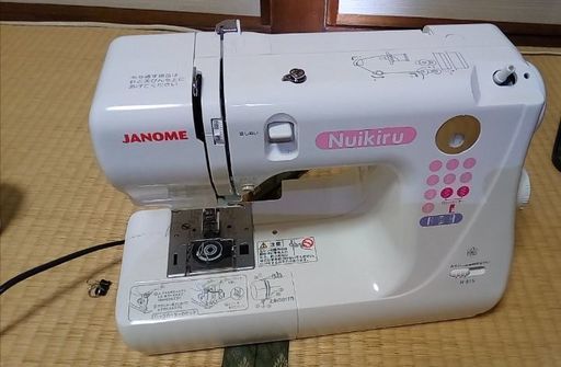ジャノメ コンパクトロックメス内蔵 電子ミシン ヌイキル N-778 完全