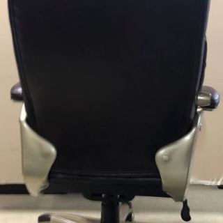 （中古）美品　オフィスチェア　ハイバックチェア　大阪日本橋引取歓迎！