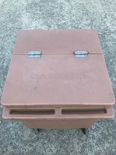 ★CAMBRO キャスター付きゴミ箱