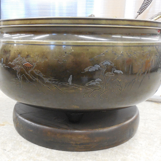 火鉢 茶道具 唐金 幅44cm 高さ28cm  持ち手付き 灰 五徳 囲炉裏 時代物 PayPay対応 札幌市西区西野　　　