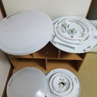 照明×3(ニトリ・TOSHIBA・Panasonic)