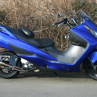 令和記念オマケ付-埼玉発831】SUZUKI スカイウェイブ250 キャンディーグランブルー (沖縄県優遇あり)