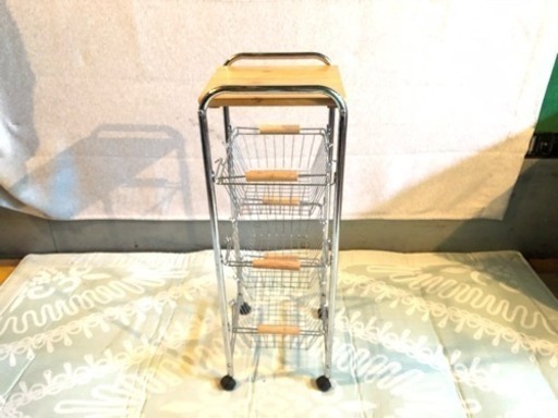 金属 キッチン ワゴン カゴ 付き のん 札幌の収納家具 食器棚 キッチン収納 の中古あげます 譲ります ジモティーで不用品の処分