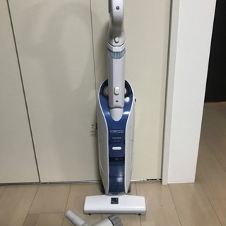 TOSHIBA  サイクロン式スティッククリーナー 掃除機