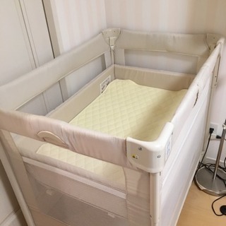 【ベビーベッド】ココネルエアー　ミルク ココネル エアー ミルク(1台)【アップリカ(Aprica)】[ベビー