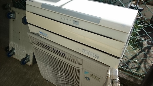 ダイキン(DAIKIN)AN40NRS-W [光速ストリーマ・ラウンド気流・換気・お掃除エアコン（14畳）現状品