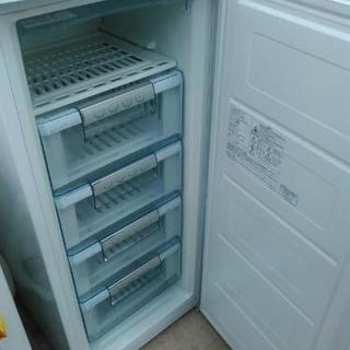 Electrolux 節約 123L冷凍庫 EFM1200WA-RJP （2013）
