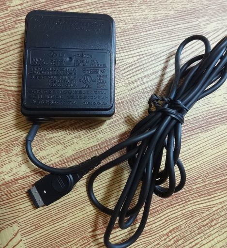 Game Boy Advance Sp Ac アダプター Ags 002 充電器 ゲームボーイアドバンス 初代nintendo Ds 初期 ジェイ 大阪のポータブルゲーム ゲームボーイアドバンス の中古あげます 譲ります ジモティーで不用品の処分